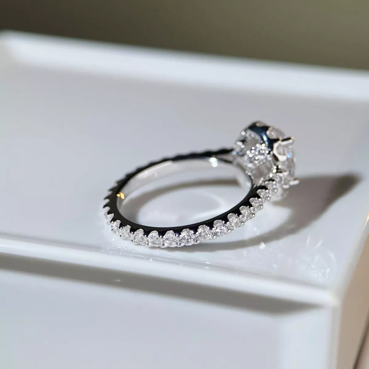 1.5 Carat Moissanite 925 Sterling Silver Oval Ring - Lilixa.store