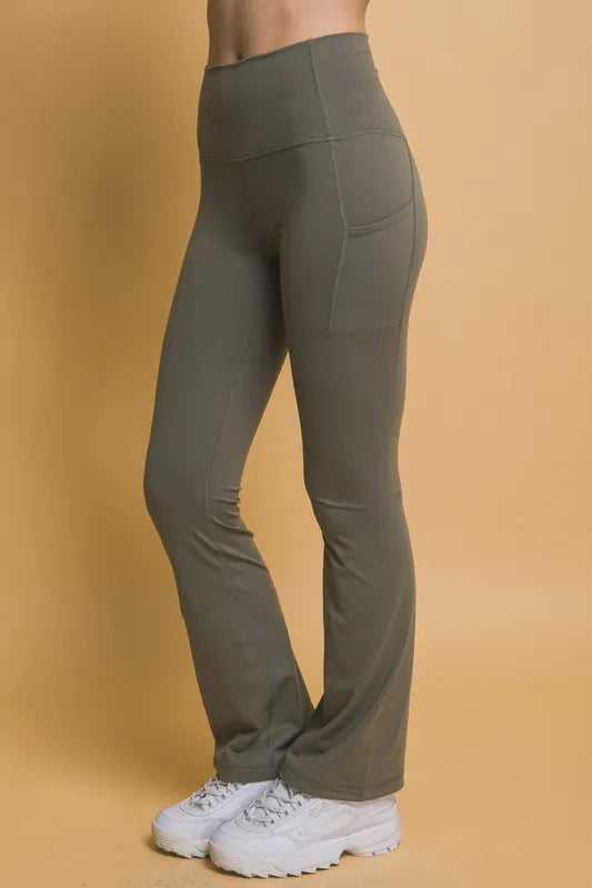 Love Tree High Waist Flare Active Leggings with Side Pockets - Lilixa.store