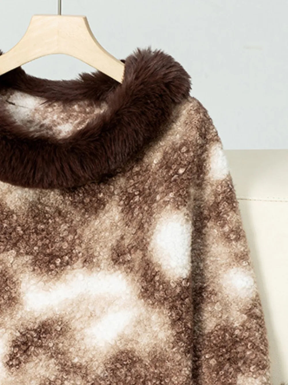 Furry Contrast Three-Quarter Poncho - Lilixa.store