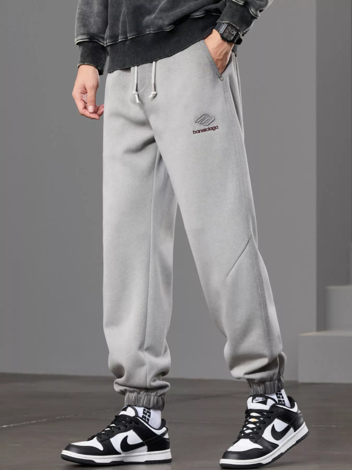 Men's Casual Loose Fit Sweatpants, view 4