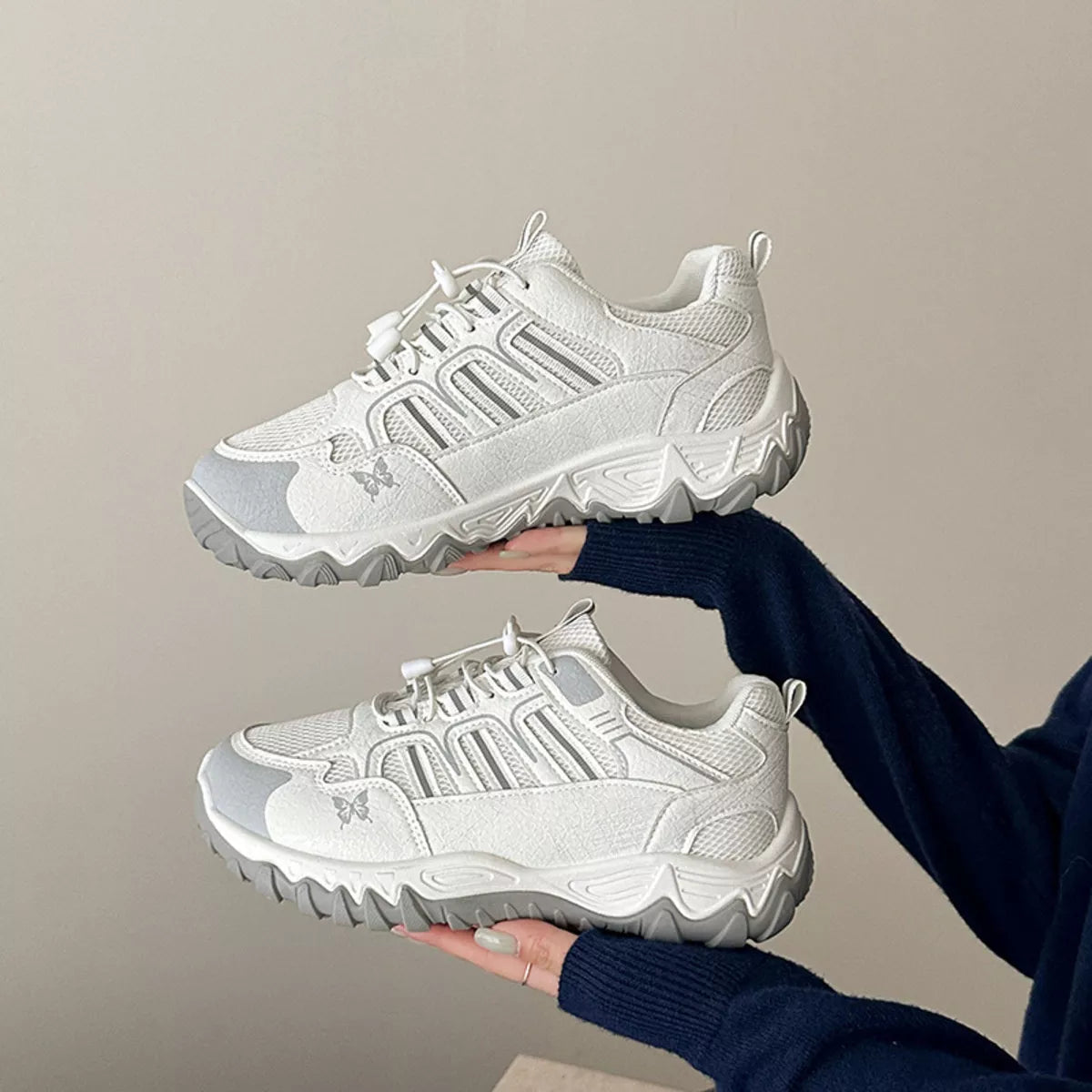 Round Toe Lace Up Sneakers