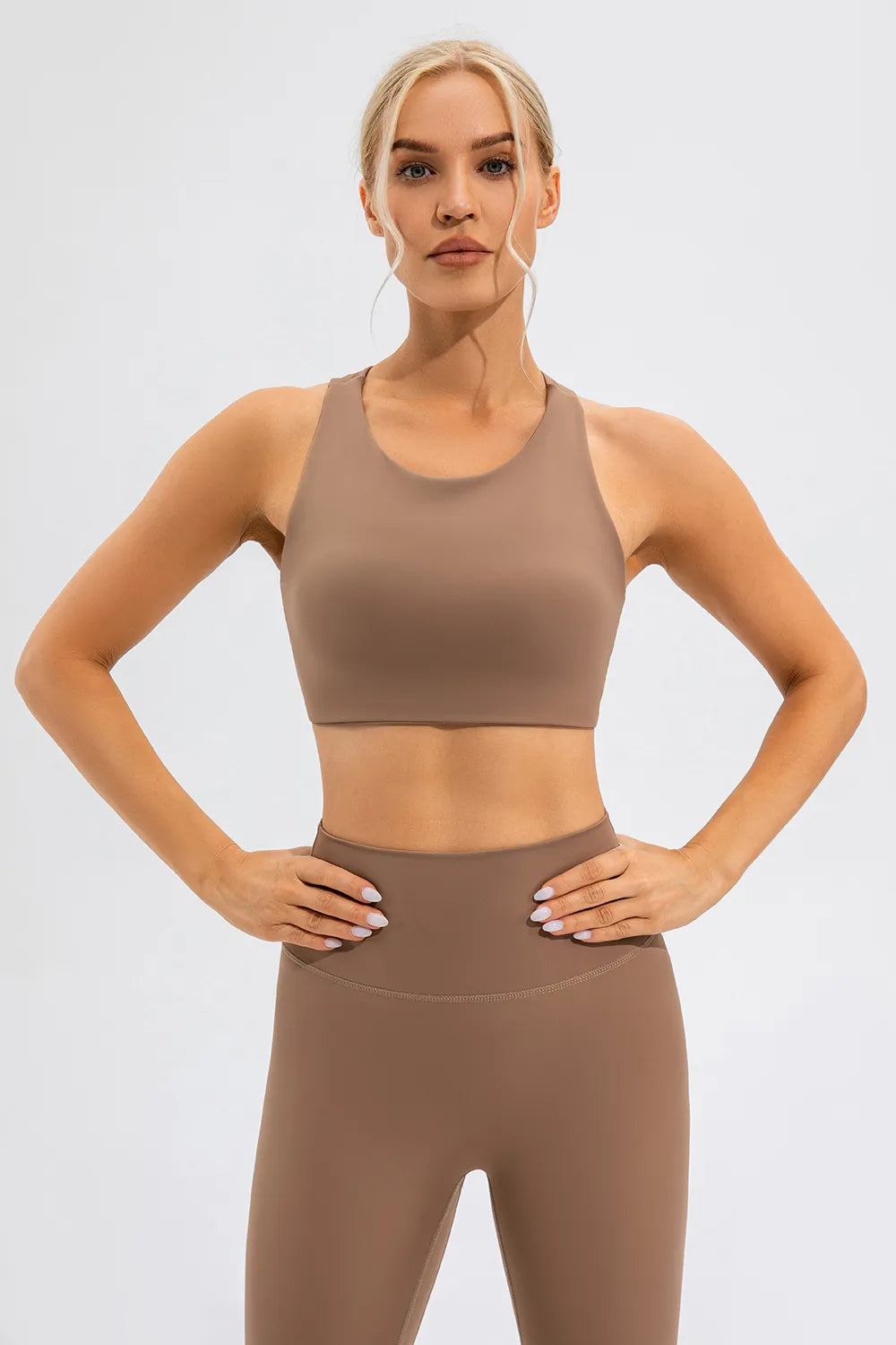 Round Neck Cutout Cropped Active Tank - Lilixa.store