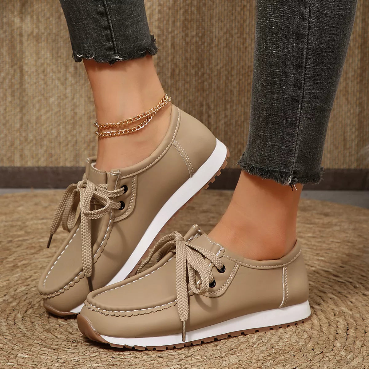 Round Toe Lace Up Sneakers - Lilixa.store