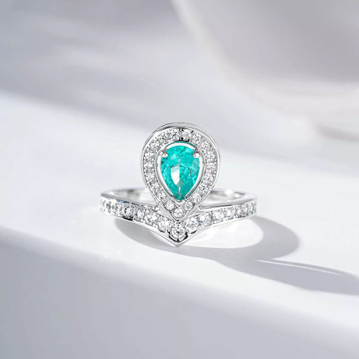 925 Sterling Silver Zircon Teardrop Ring