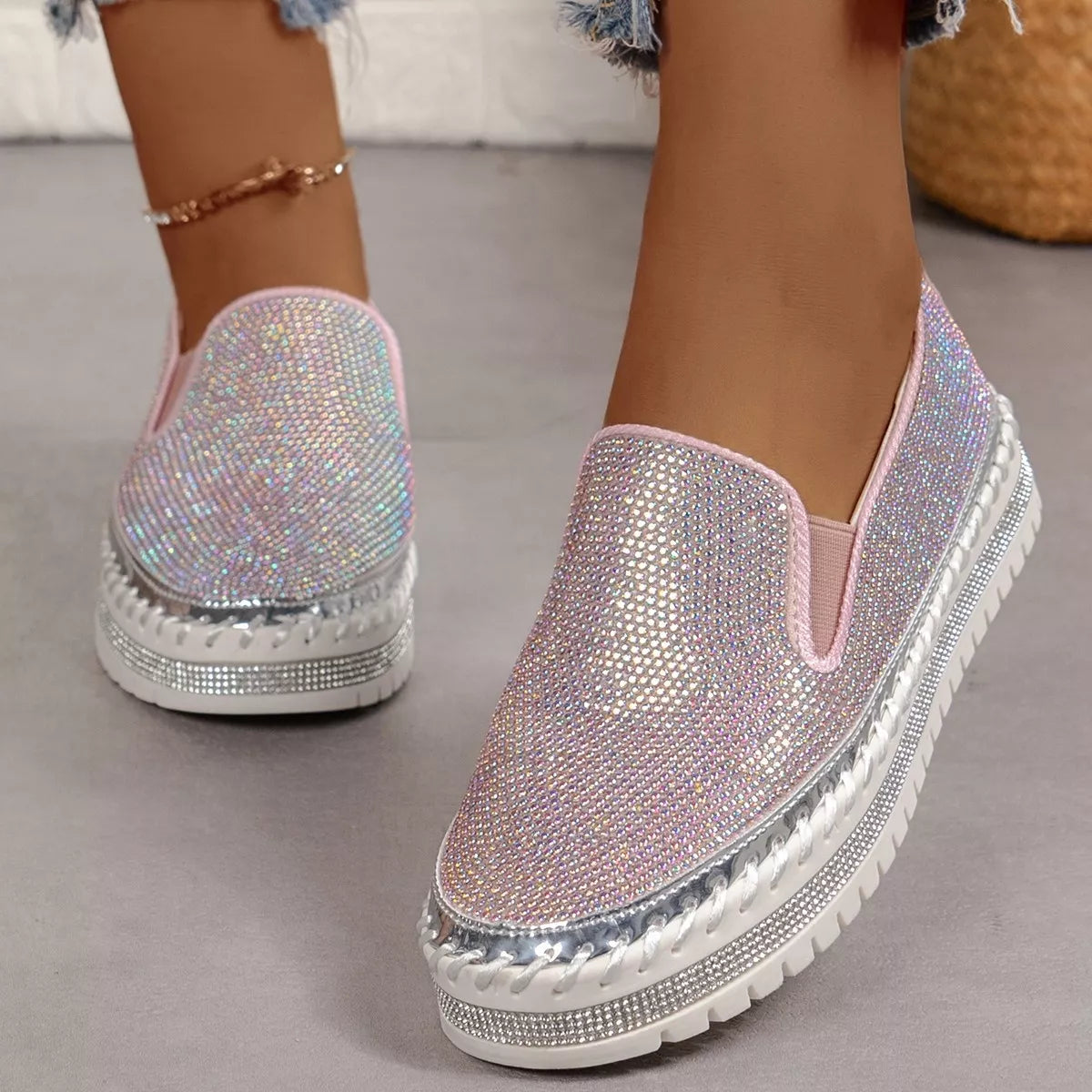 Rhinestone Round Toe Platform Loafers in Pink