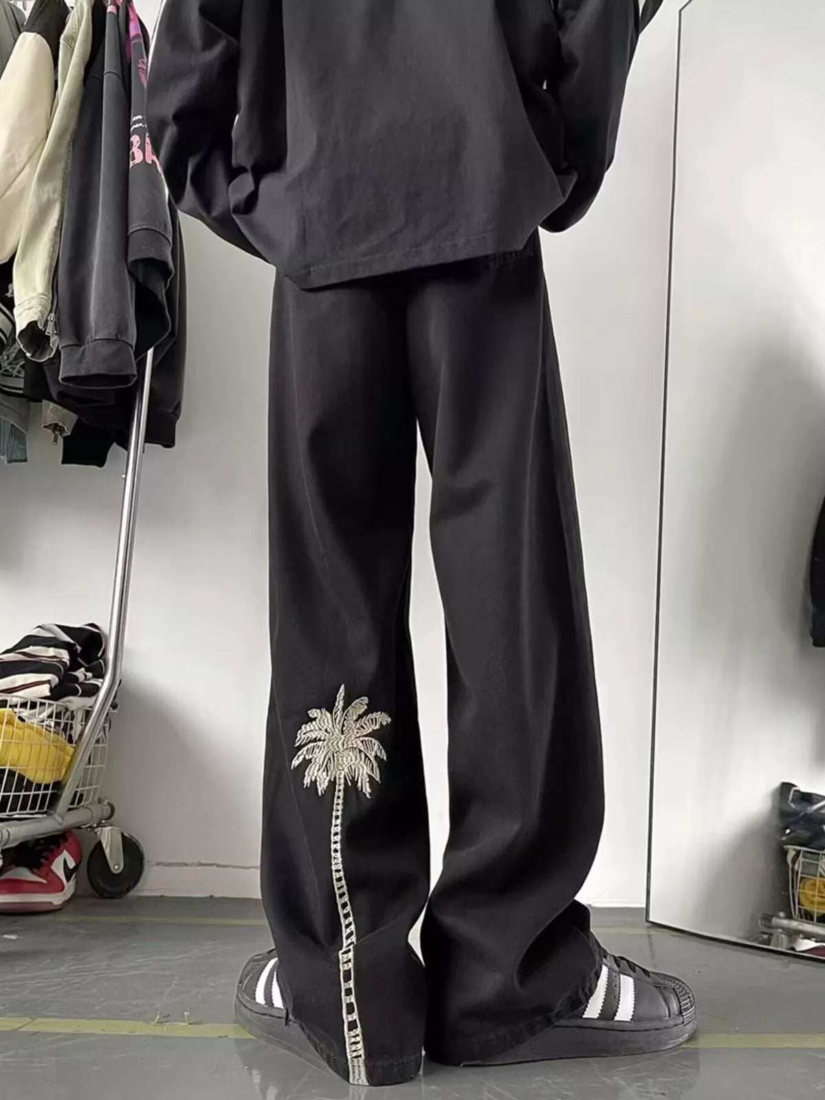 Men's Loose Fit Casual Pants in Black, view 2