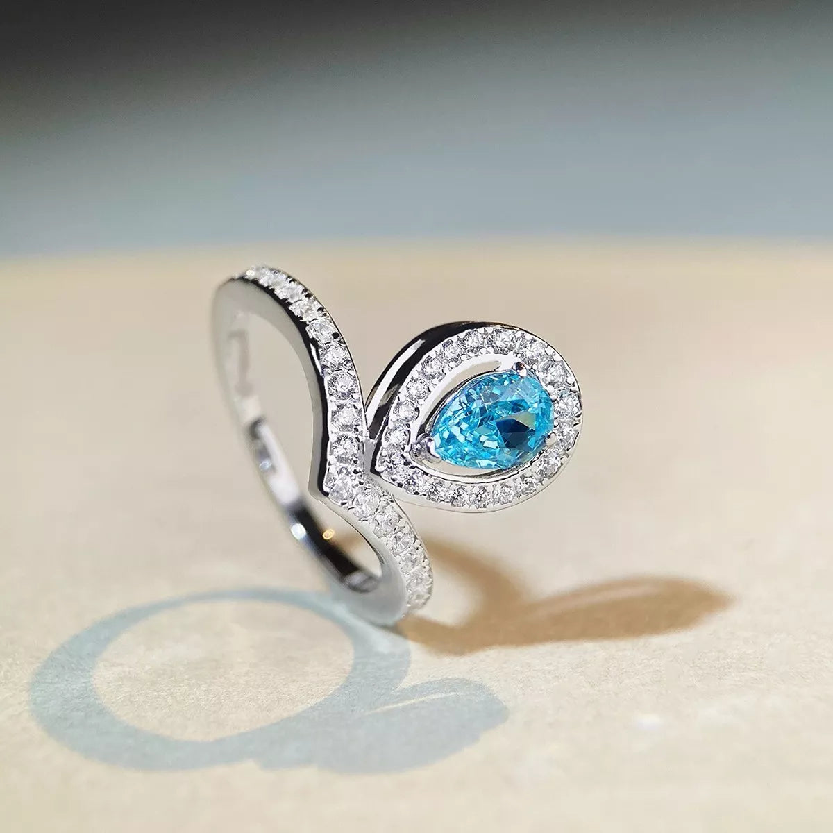 925 Sterling Silver Zircon Teardrop Ring - Lilixa.store
