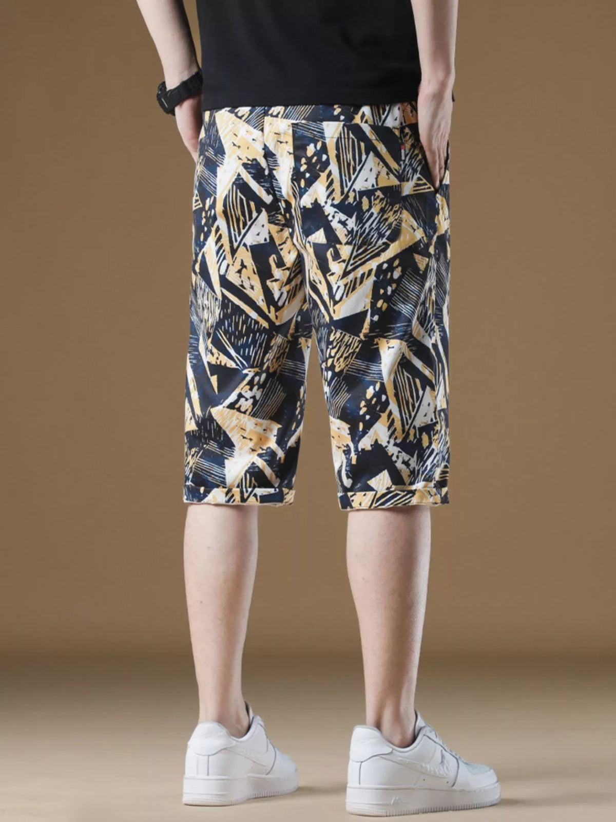 Men's Plus Size Geometric Print Shorts in Black, view 5