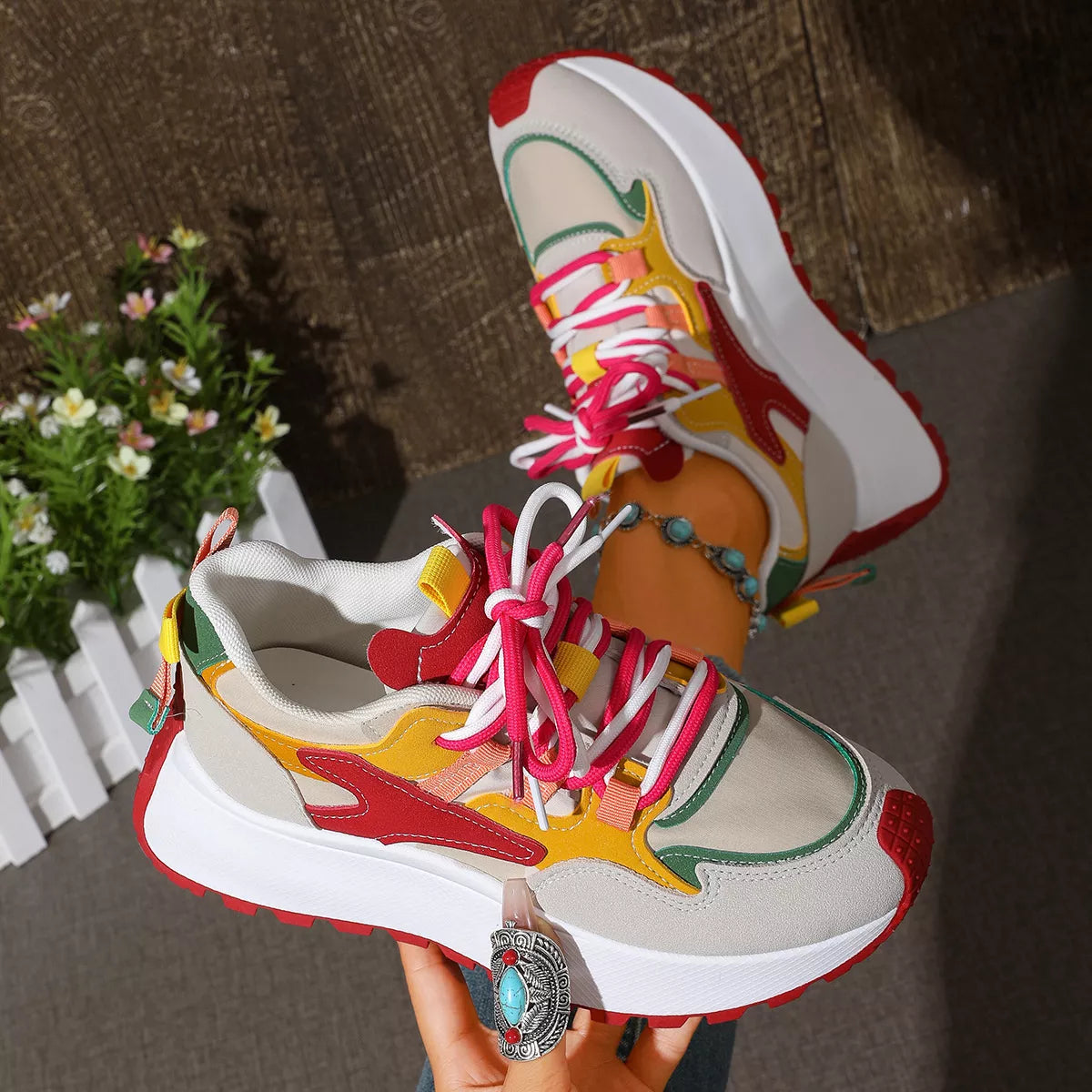 Round Toe Lace Up Sneakers