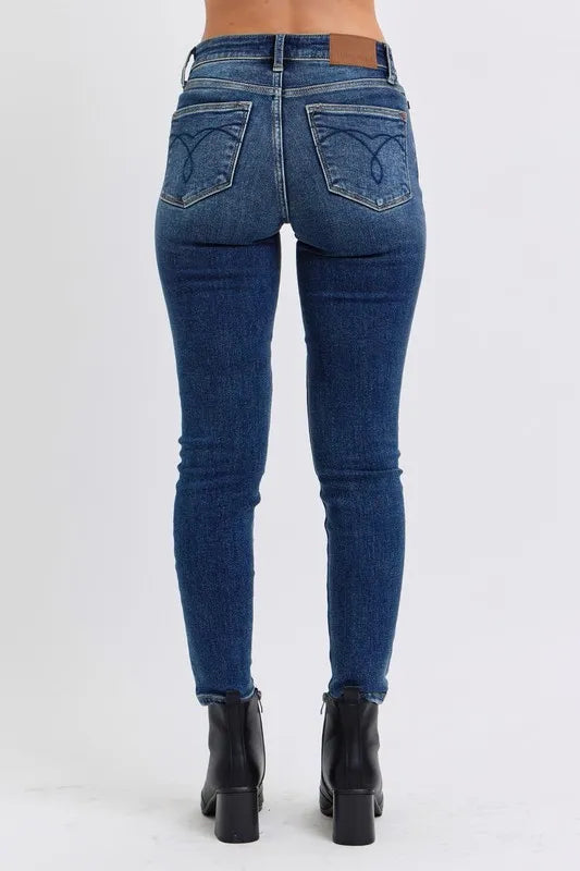 Judy Blue Full Size Mid-Rise Waist Skinny Jeans with Thermal Lining Plus Size - Lilixa.store