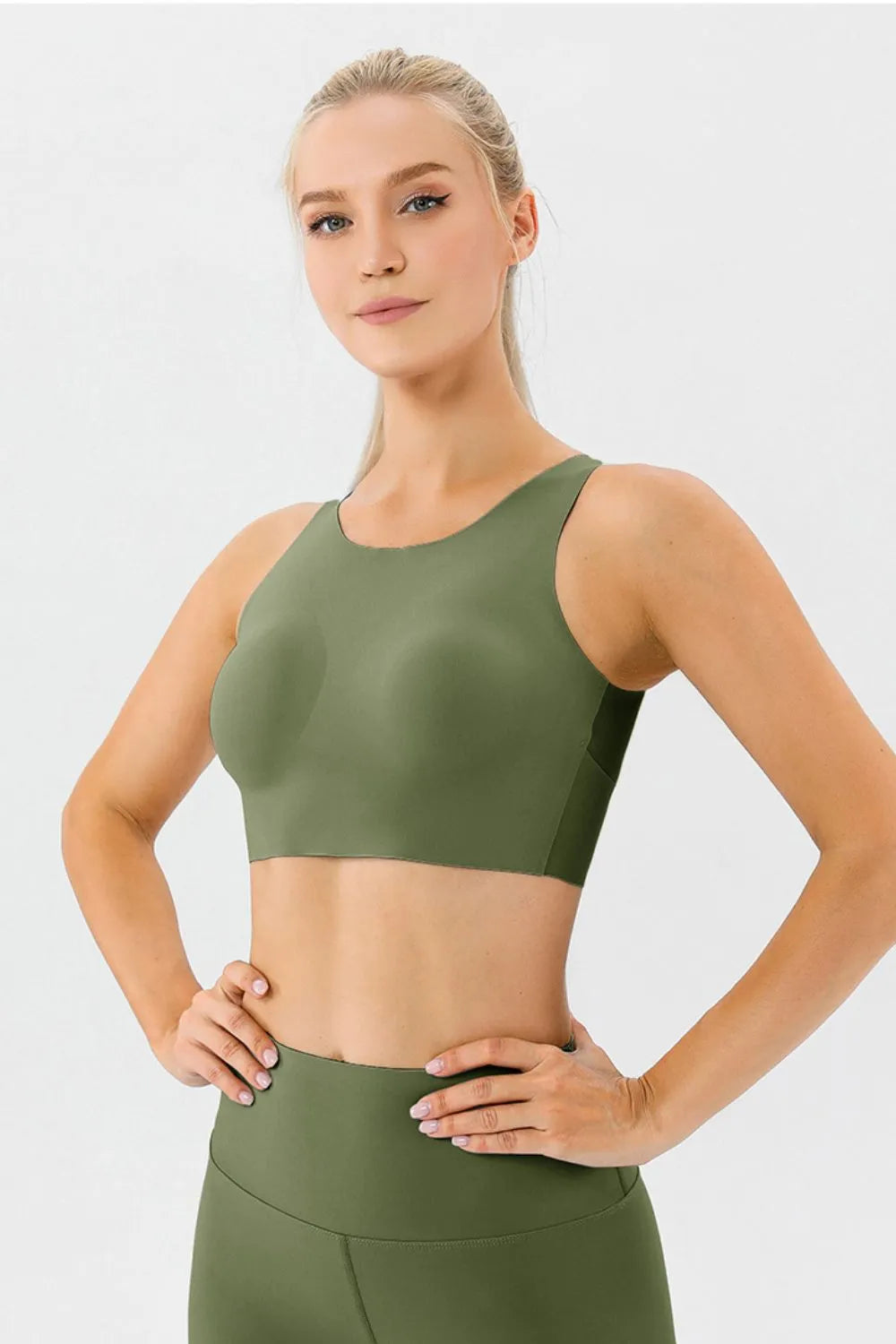 Round Neck Wide Strap Active Bra - Lilixa.store