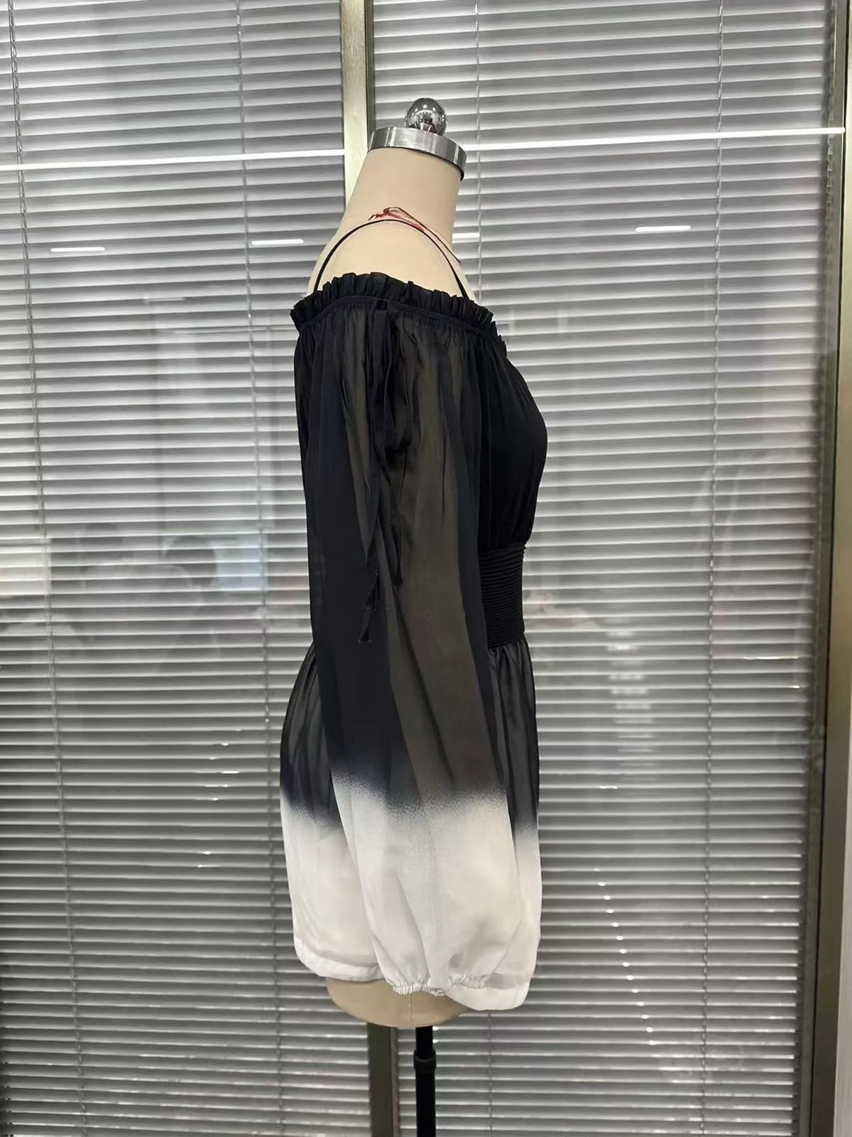 Gradient Spaghetti Strap Romper