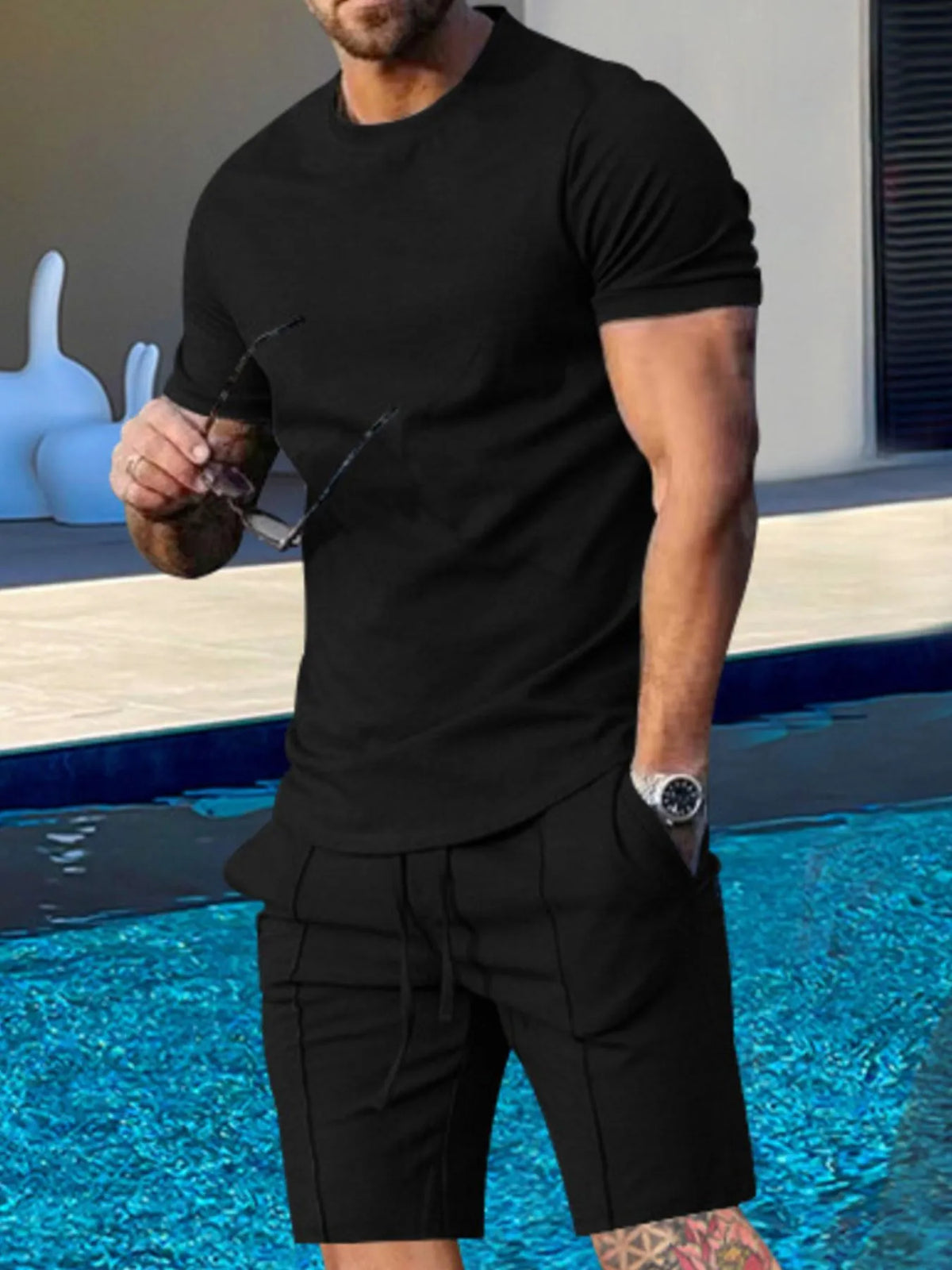 Men's Plus Size Round Neck Short Sleeve Top and Shorts Set in Black