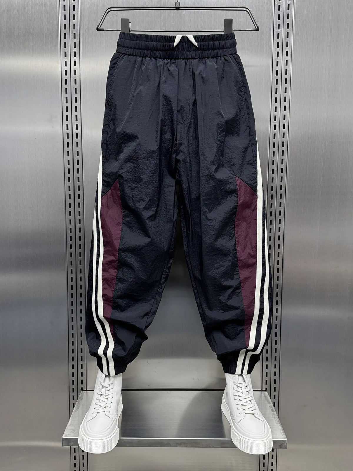 Men's Plus Size Side Striped Loose Fit Joggers in Black
