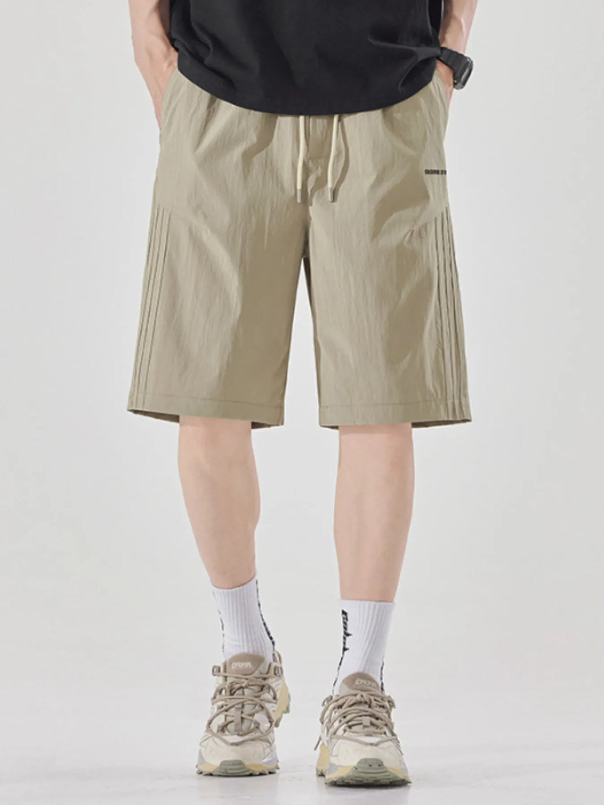 Men's Plus Size Drawstring Loose Fit Shorts in Khaki