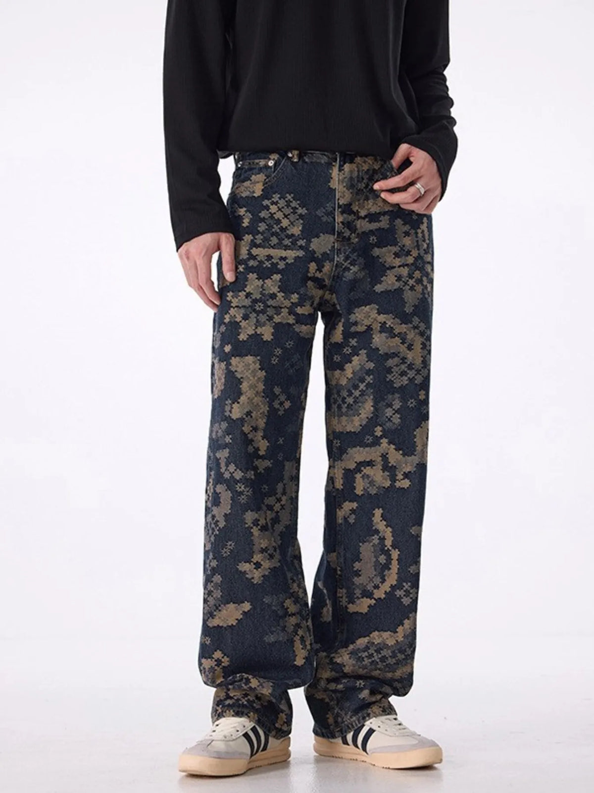 Men's Printed Wide Leg Cargo Pants in Navy