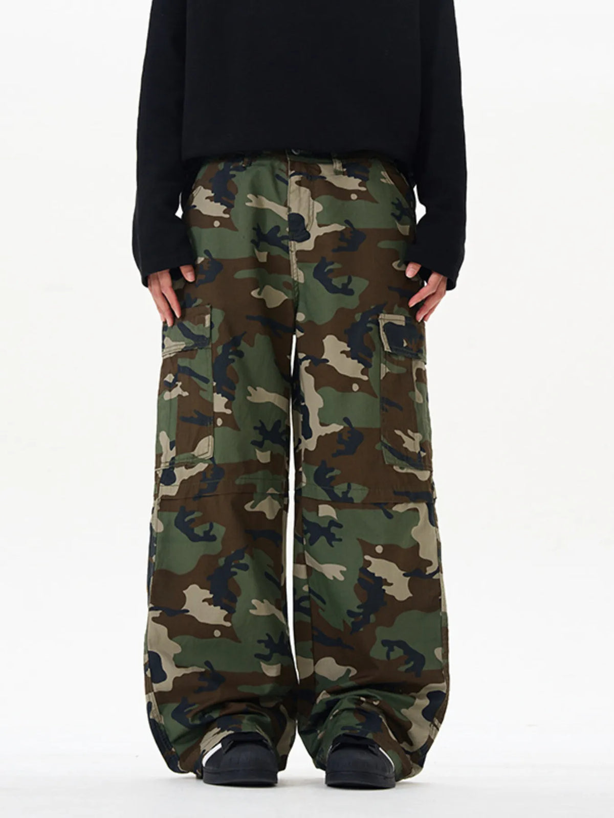 Men's Loose Fit Camouflage Cargo Pants, view 2