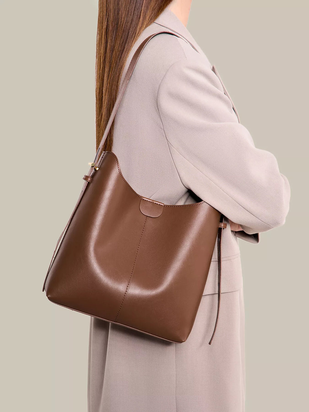 Minimalist PU Leather Bucket Shoulder Bag in Brown