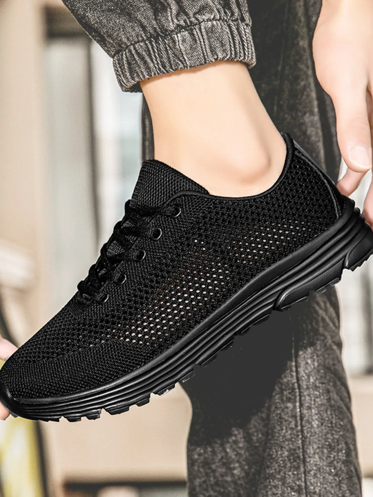 Lightweight Breathable Mesh Athletic Sneakers - Lilixa.store