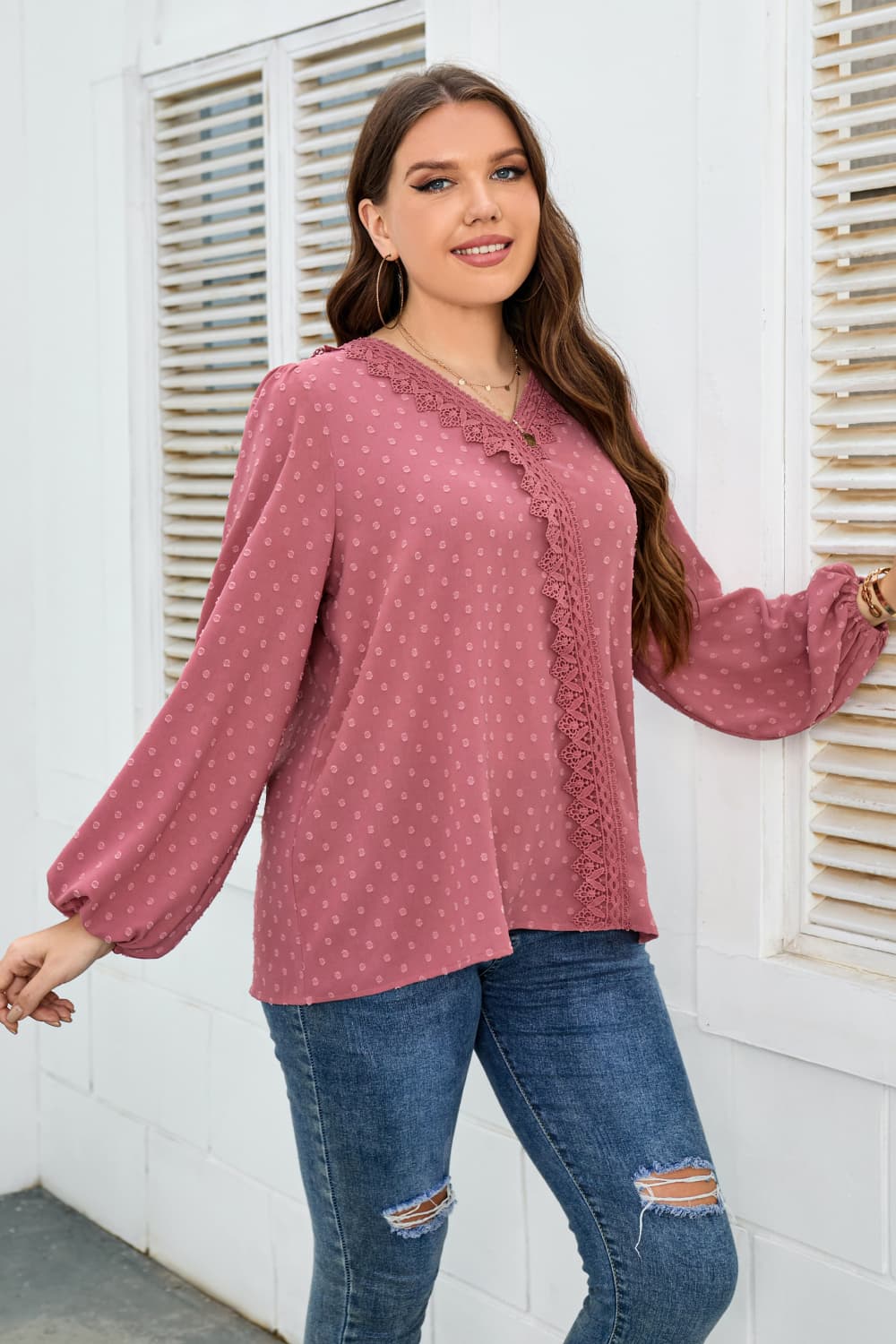 Honey Melo Apparel Plus Size Lace Trim V-Neck Balloon Sleeve Blouse in Dusty Pink, view 3