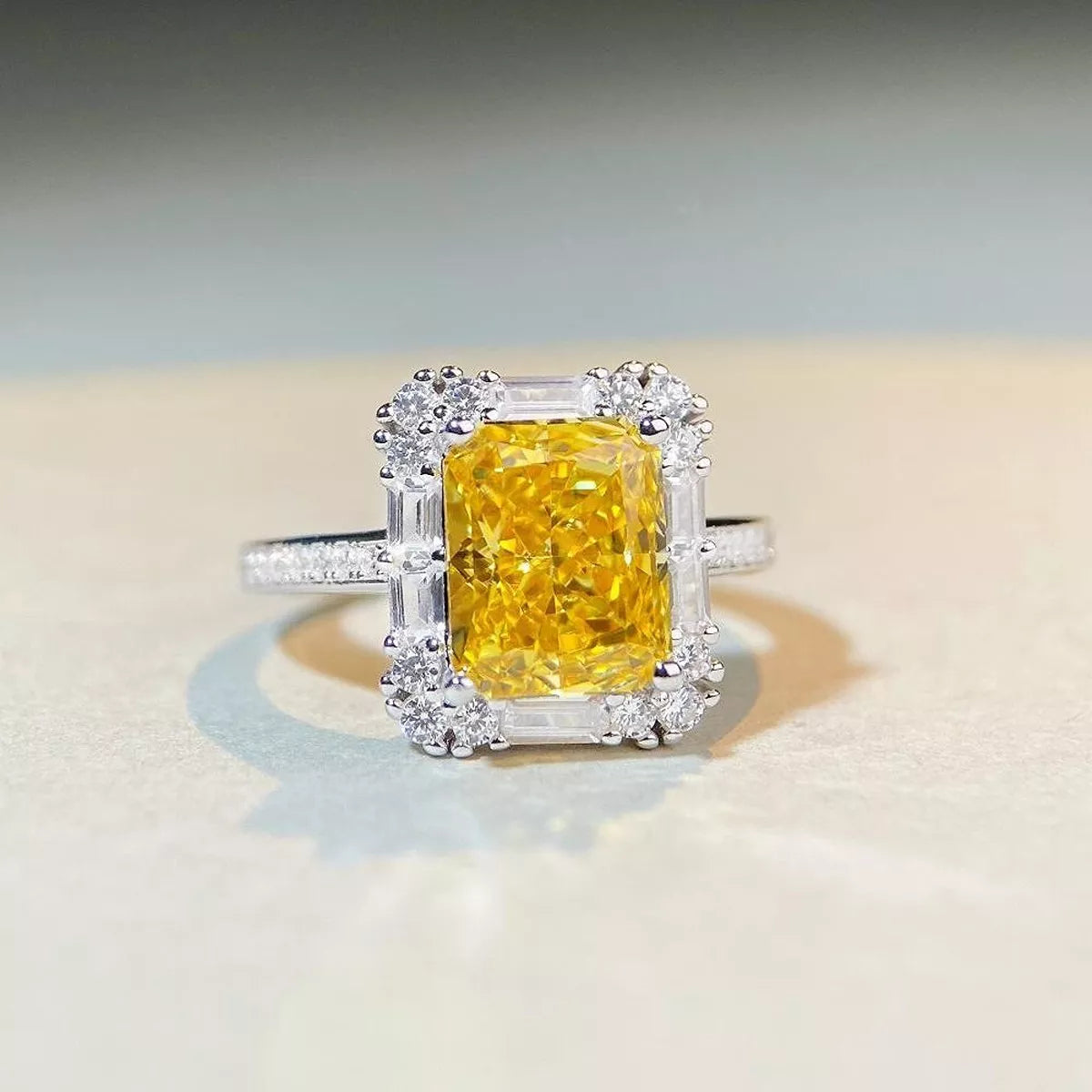 925 Sterling Silver Zircon Geometric Ring - Lilixa.store