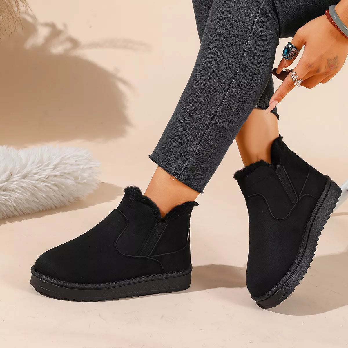 Plush Lined Winter Ankle Boots - Lilixa.store
