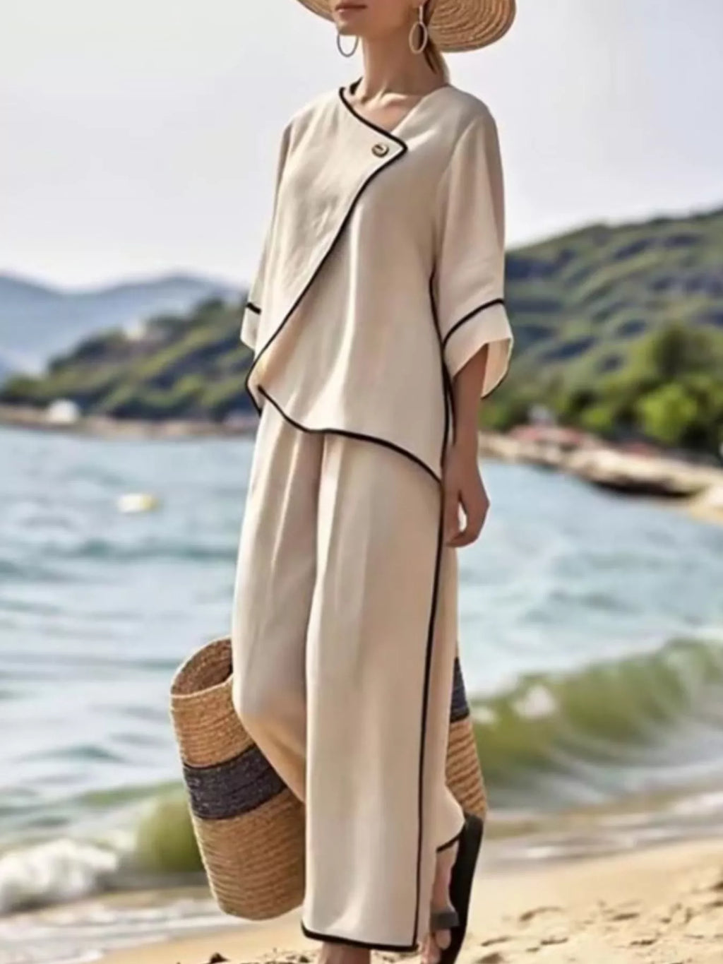 Full Size Contrast Trim Top and Wide Leg Pants Set Plus Size - Lilixa.store