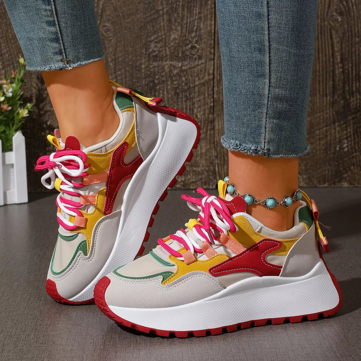 Round Toe Lace Up Sneakers - Lilixa.store