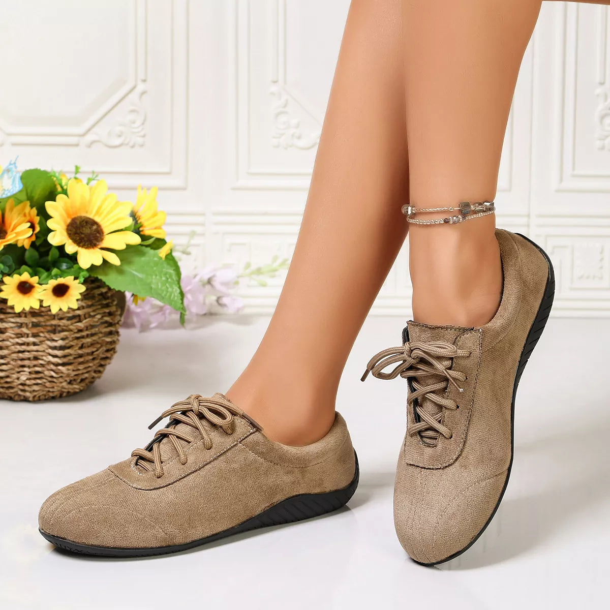 Round Toe Lace Up Sneakers - Lilixa.store