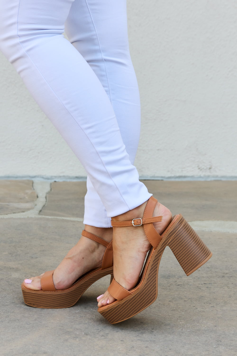 Weeboo Feel It Platform Heel Sandals - Lilixa.store