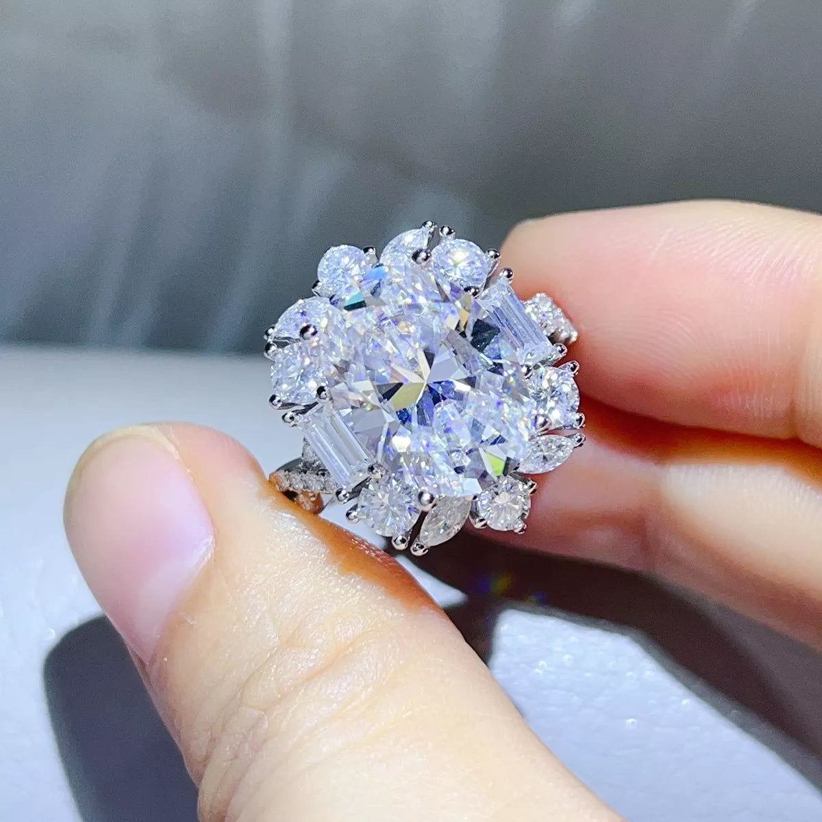 8 Carat 925 Sterling Silver Moissanite Ring - Lilixa.store
