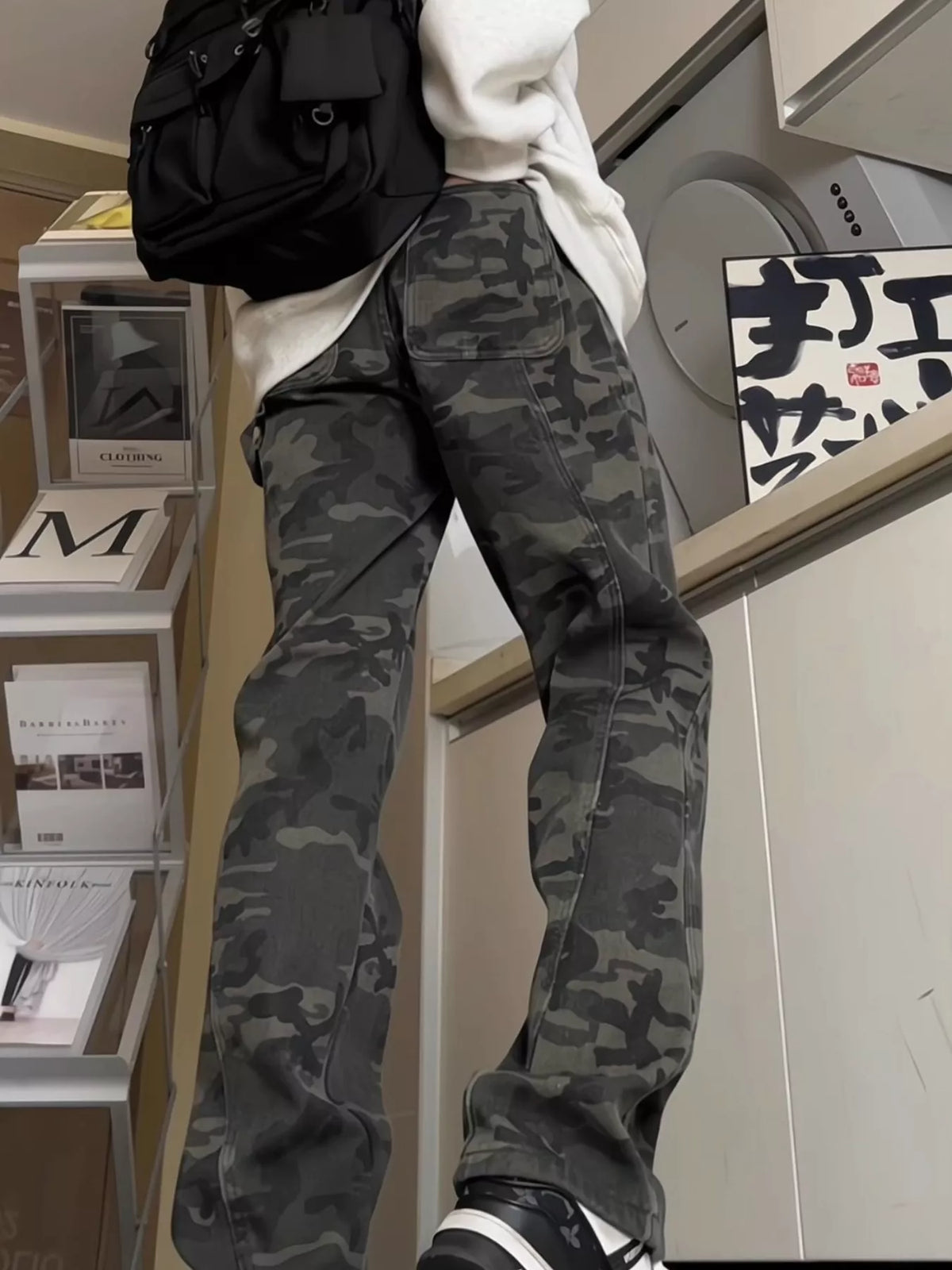 Men's Full Size Loose Fit Camouflage Cargo Pants Plus Size in Green Camouflage, view 3