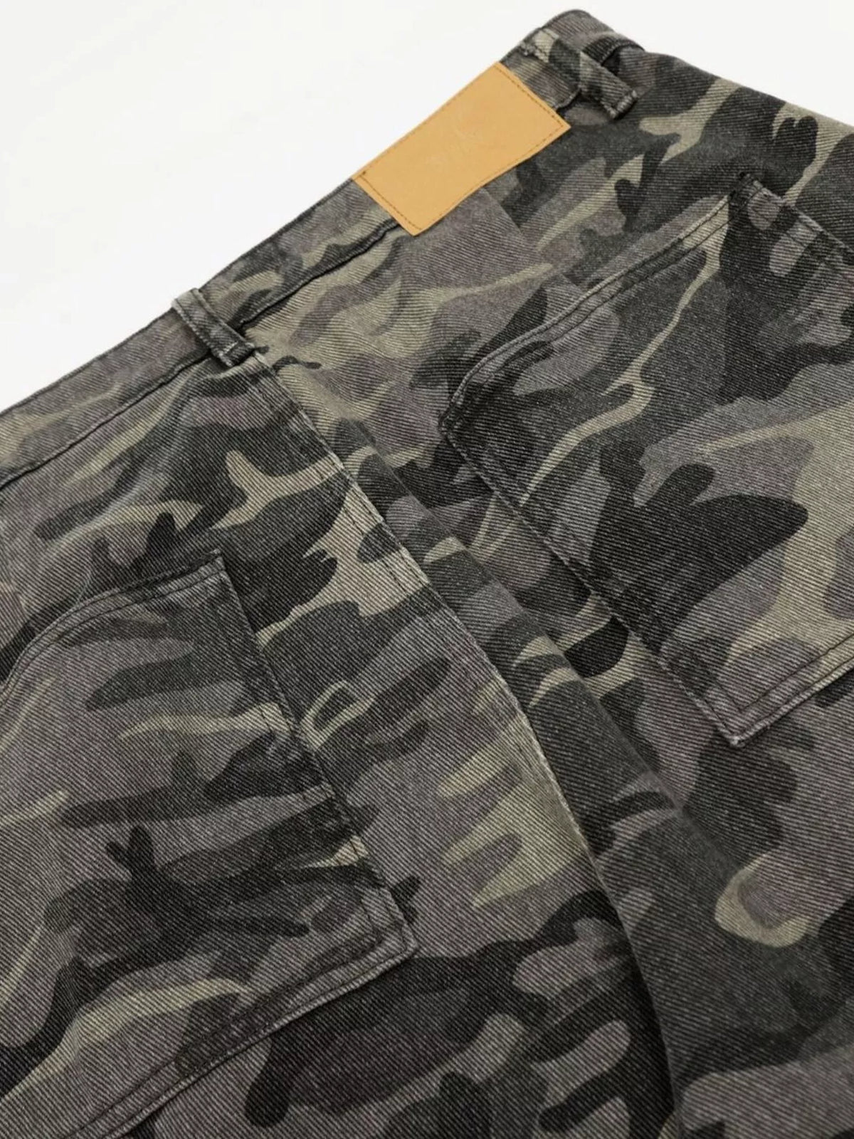 Men's Camouflage Cargo Pants in Camouflage Color, view 6