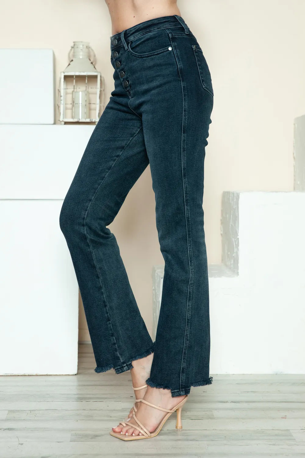 Judy Blue Full Size Button Fly Hem Destroy Straight Jeans - Lilixa.store