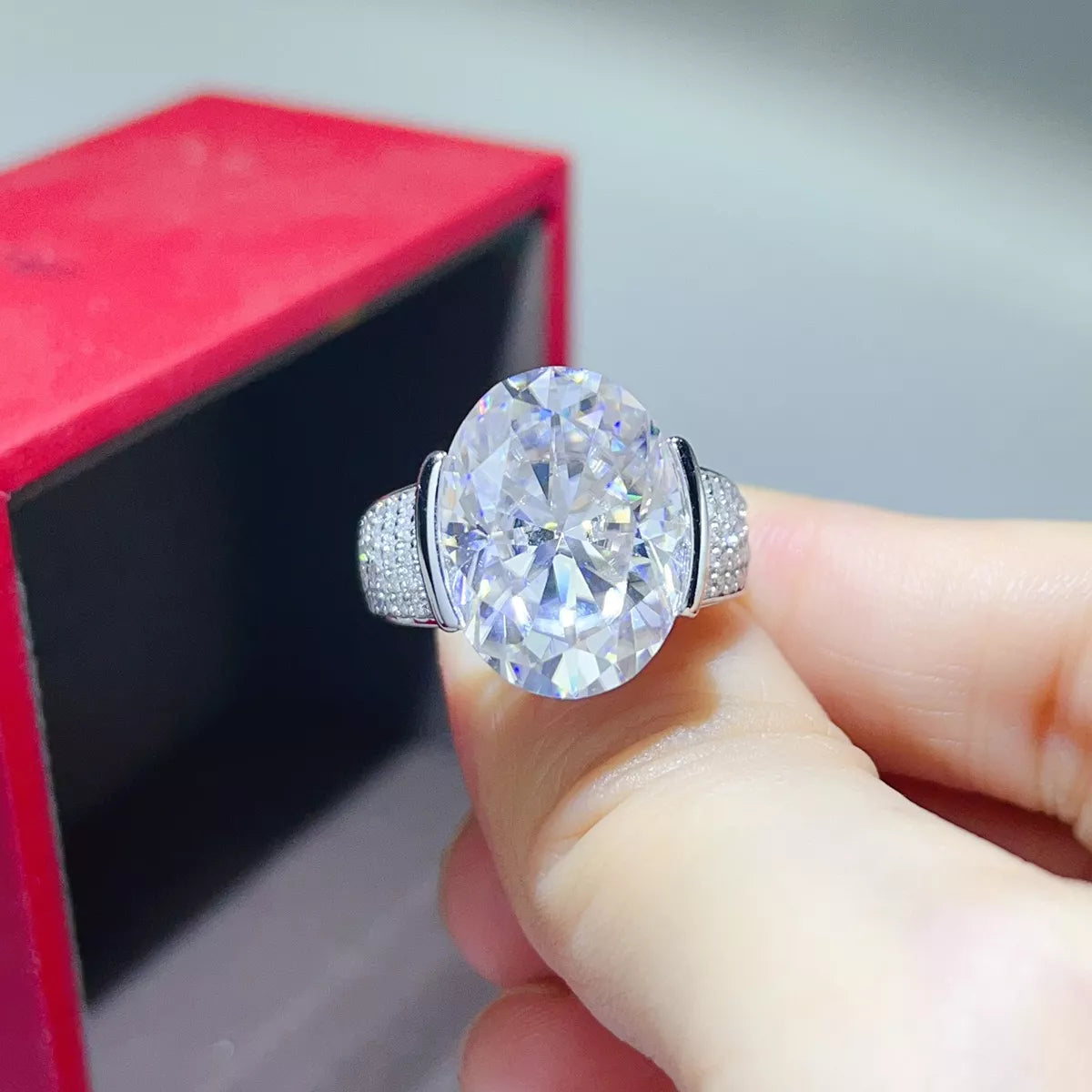 10 Carat Moissanite 925 Sterling Silver Oval Cut Ring - Lilixa.store