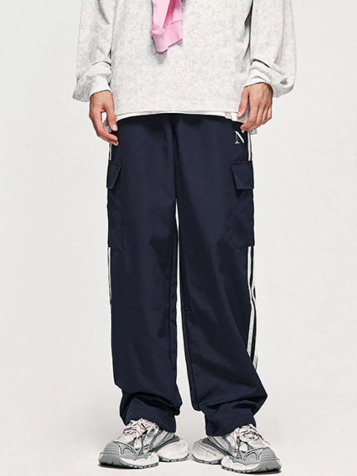 Men's Side Striped Wide Leg Cargo Pants, view 7