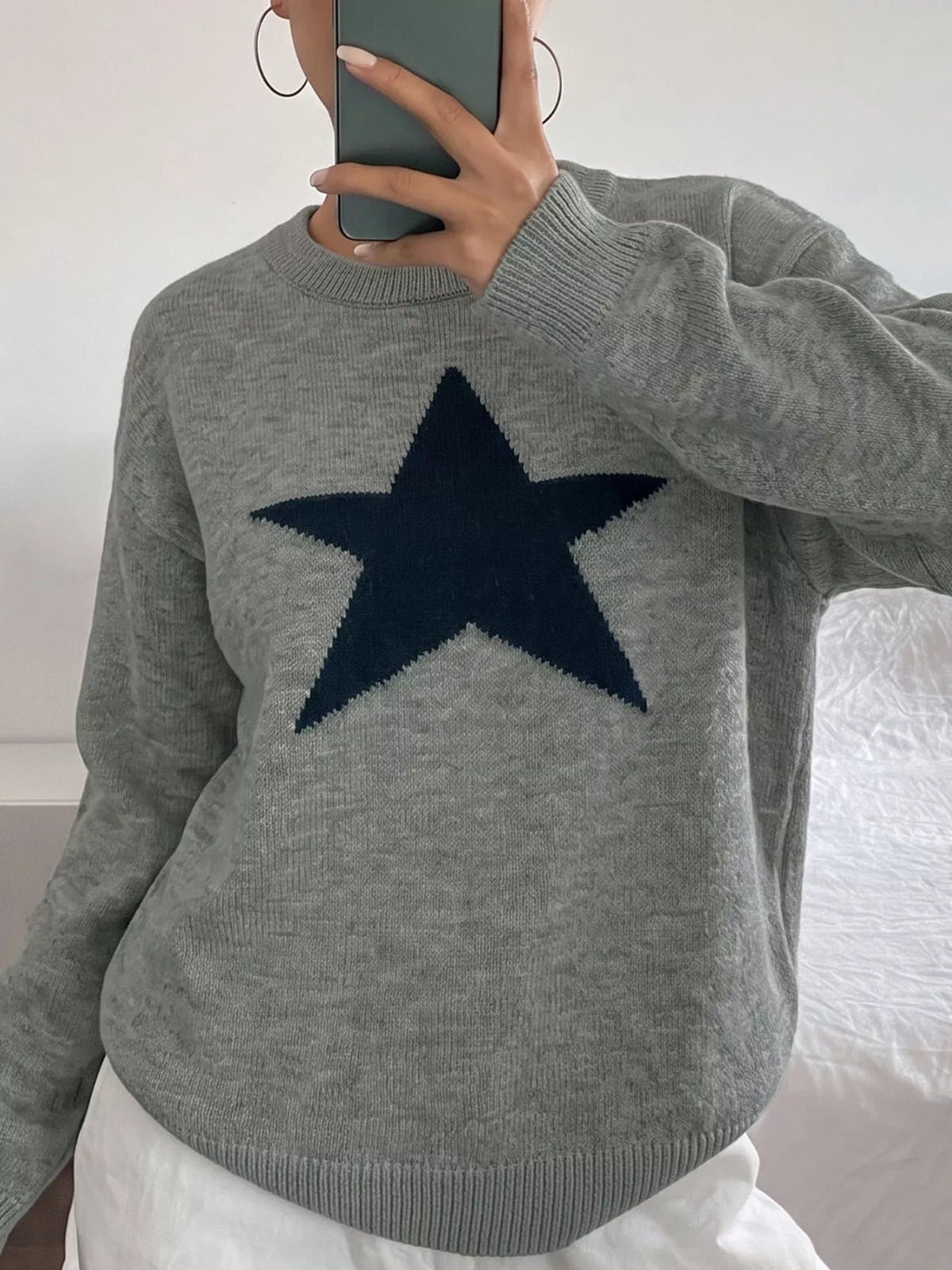 Star-Patterned Dropped Shoulder Sweater in Gray, view 4