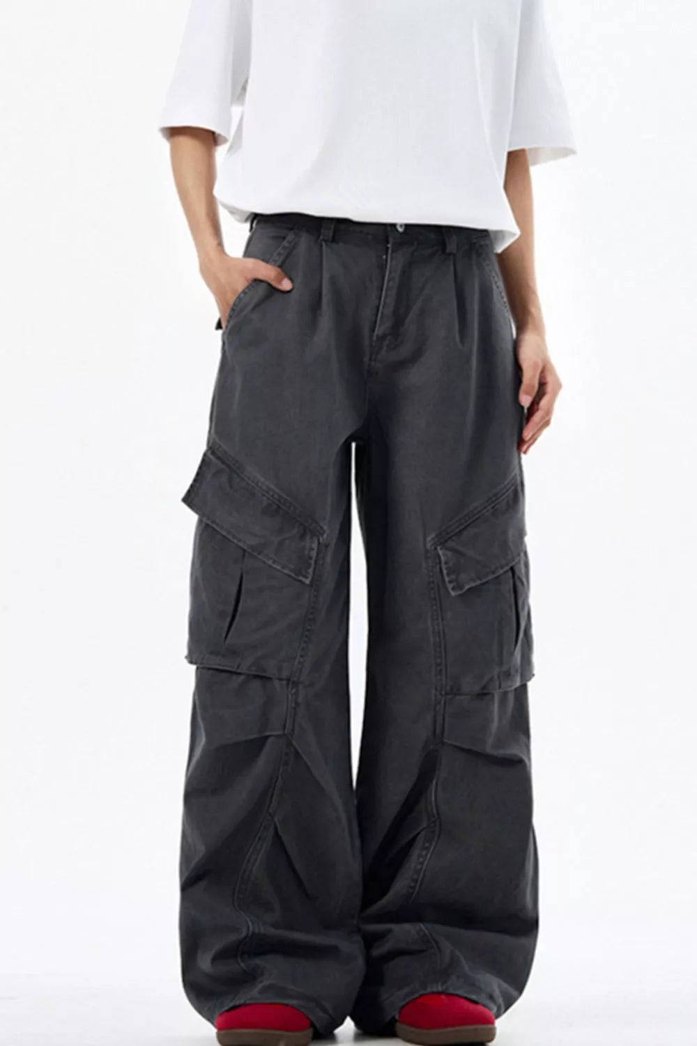 Men's Loose Fit Multi-Pocket Cargo Pants in Grey