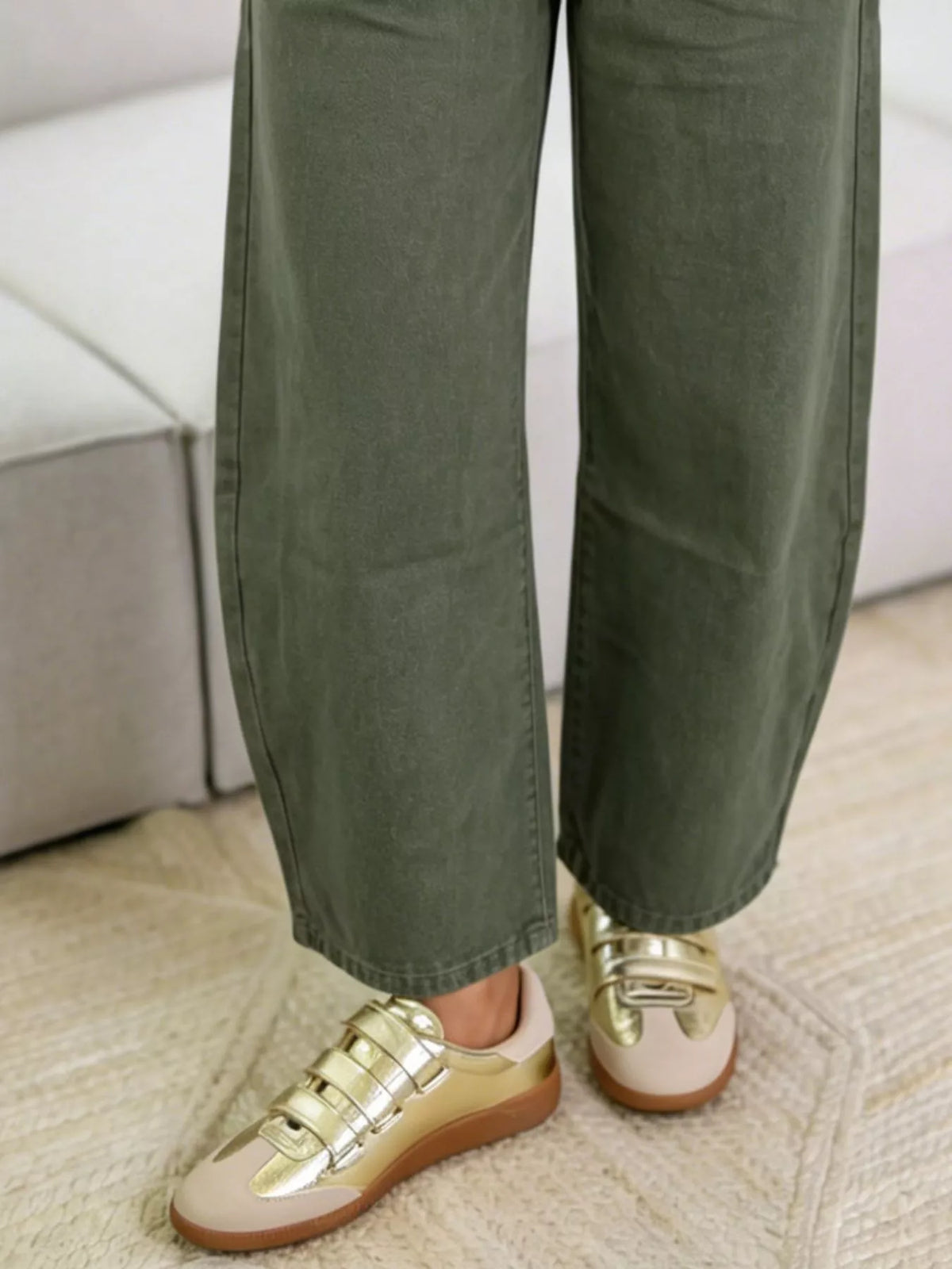 Wide-Leg Jeans with Front Patch Pockets - Lilixa.store