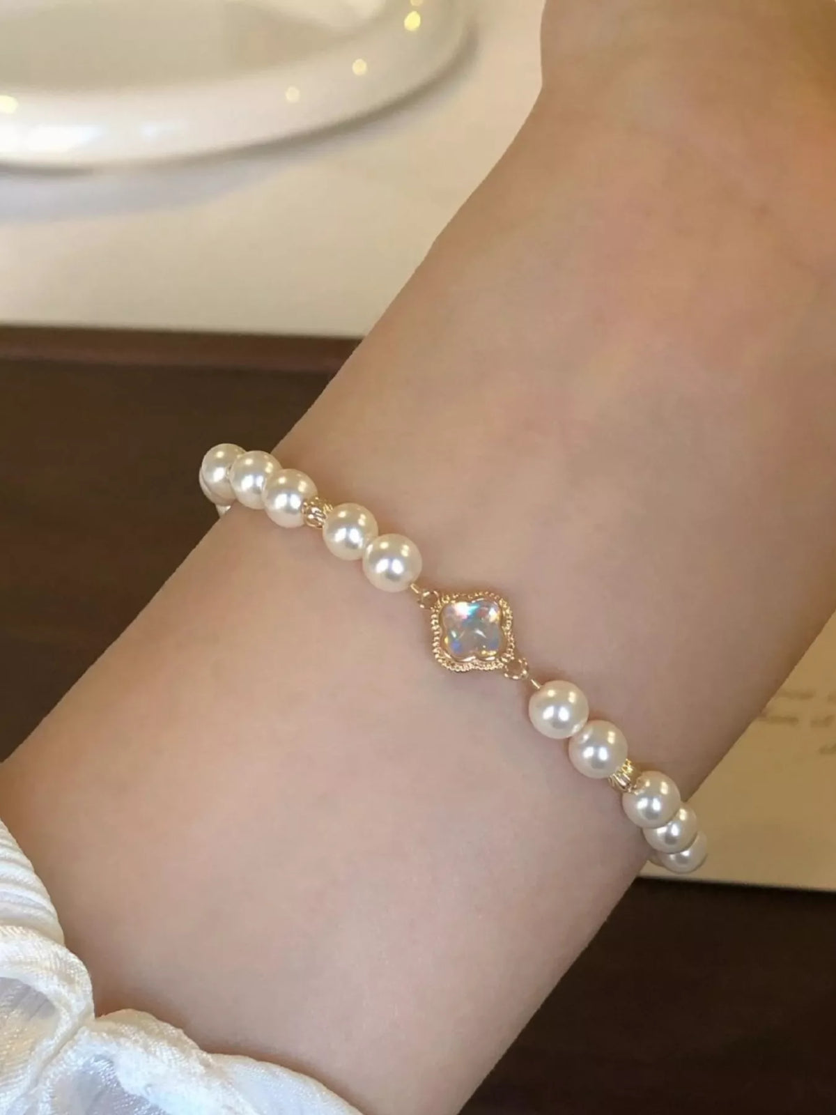 Pearl Clover Charm Bracelet - Lilixa.store