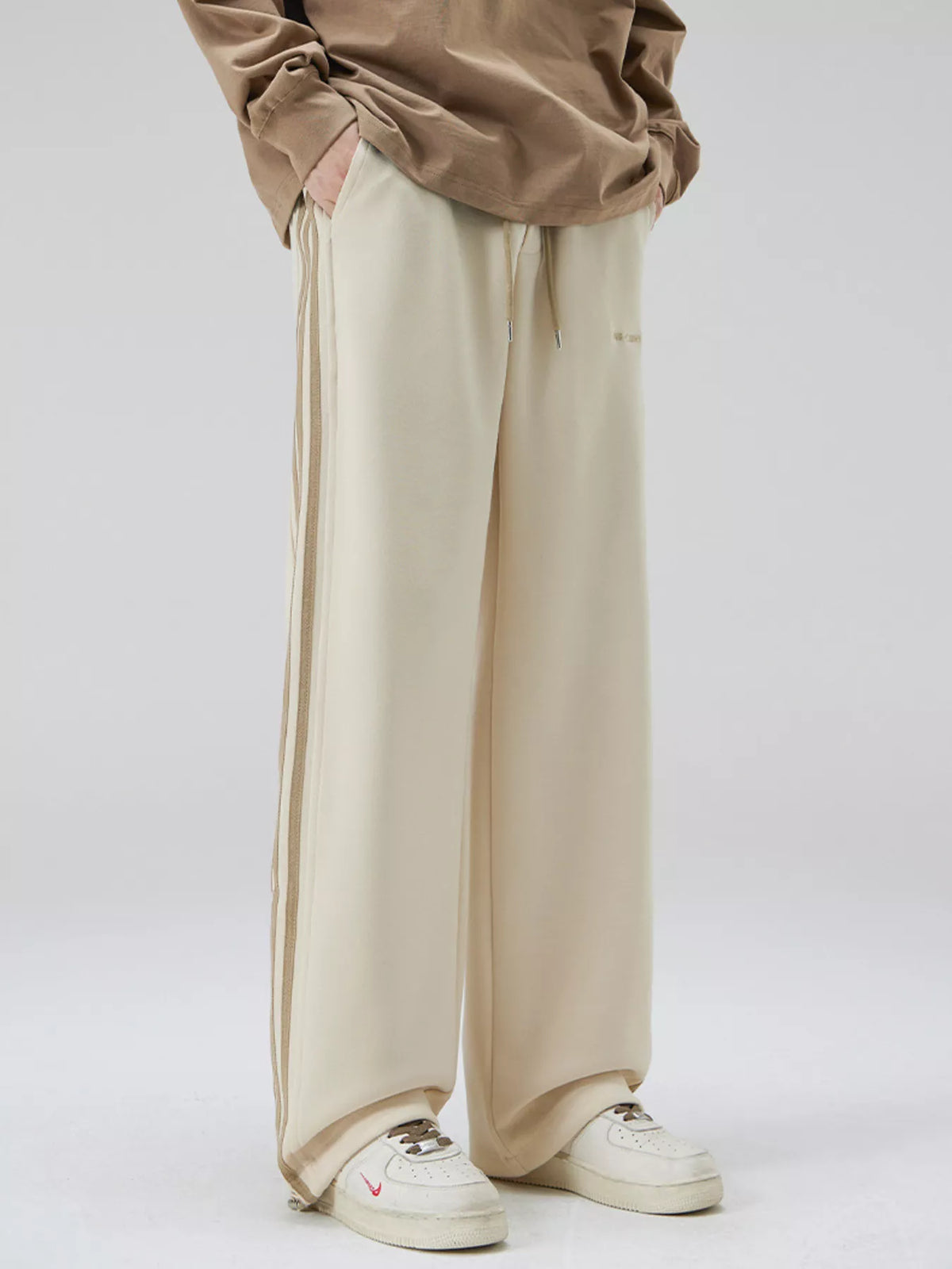Men's Plus Size Relaxed Fit Pants with Side Stripes, view 5