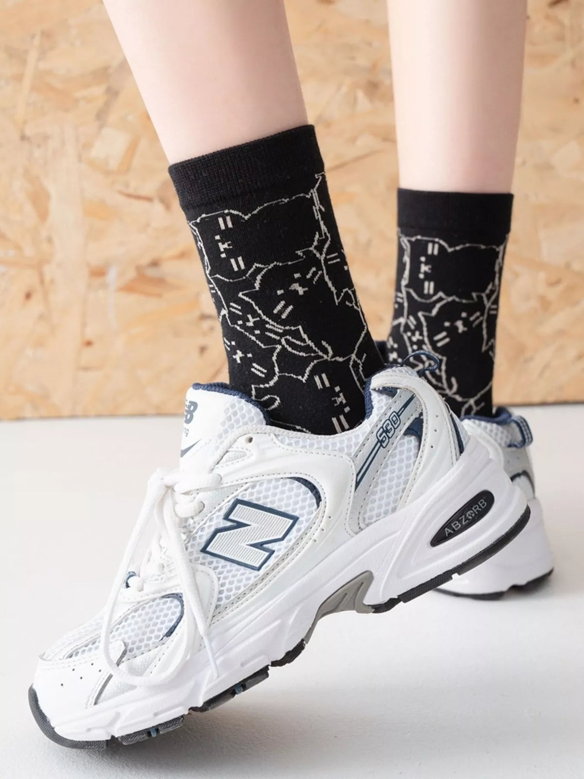 Cat Pattern Crew Socks - Lilixa.store