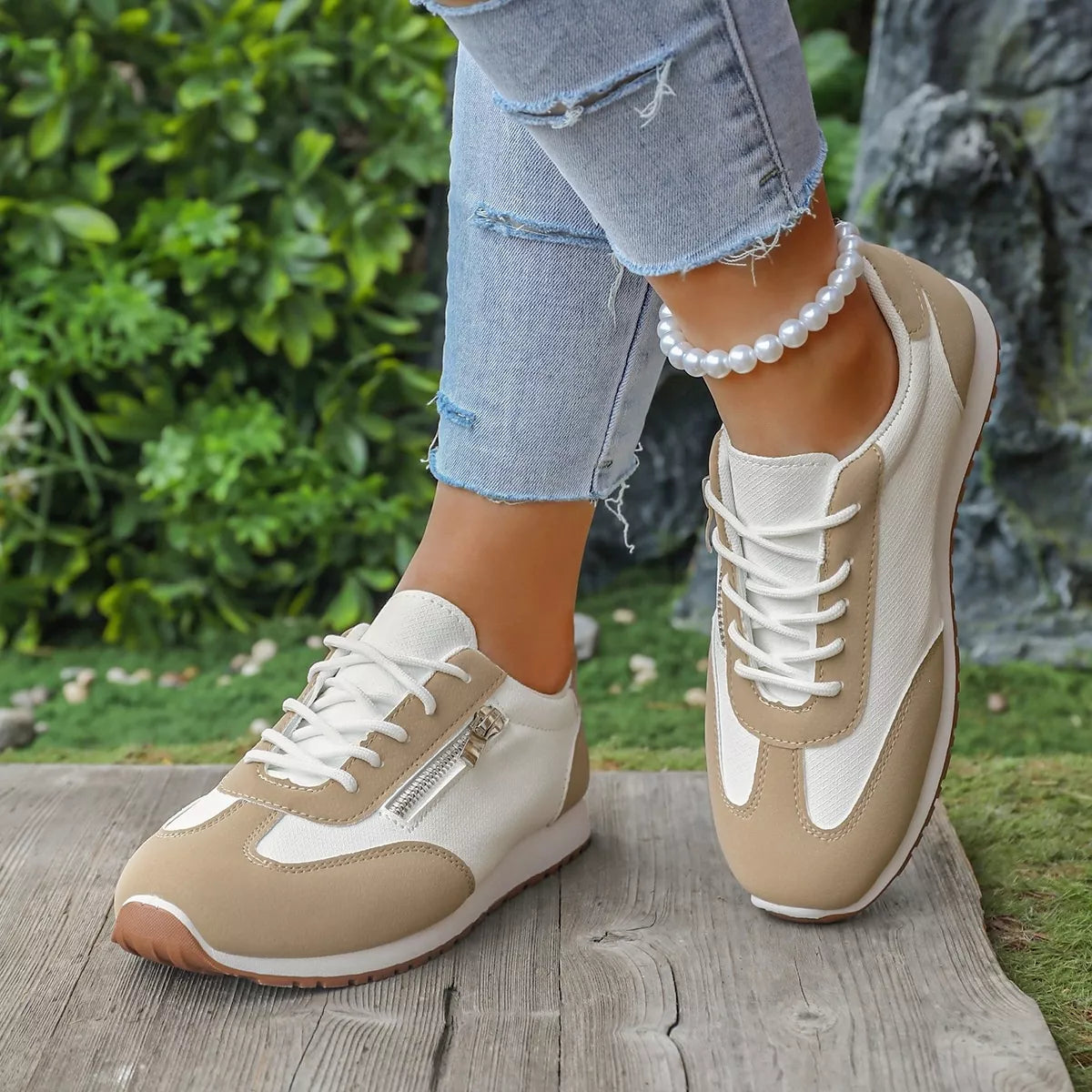 Round Toe Lace Up Sneakers - Lilixa.store