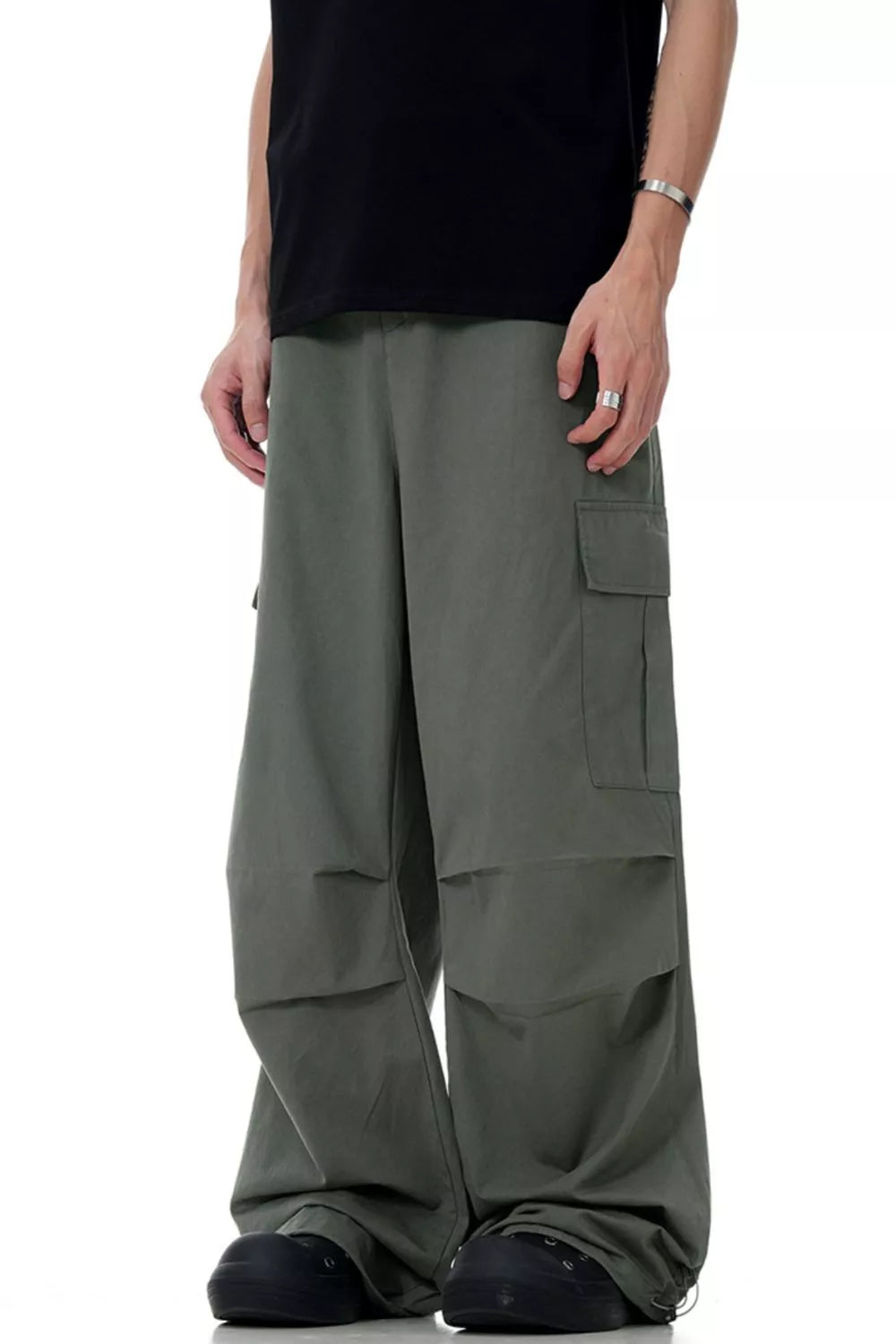 Men's Loose Fit Cargo Pants in Greyish Green, view 2