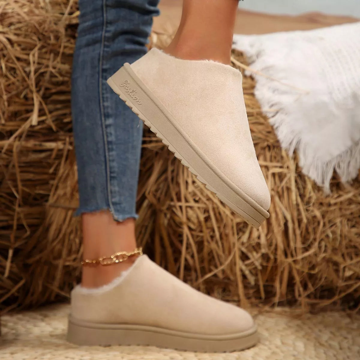 Round Toe Plush Lined Ankle Boots - Lilixa.store