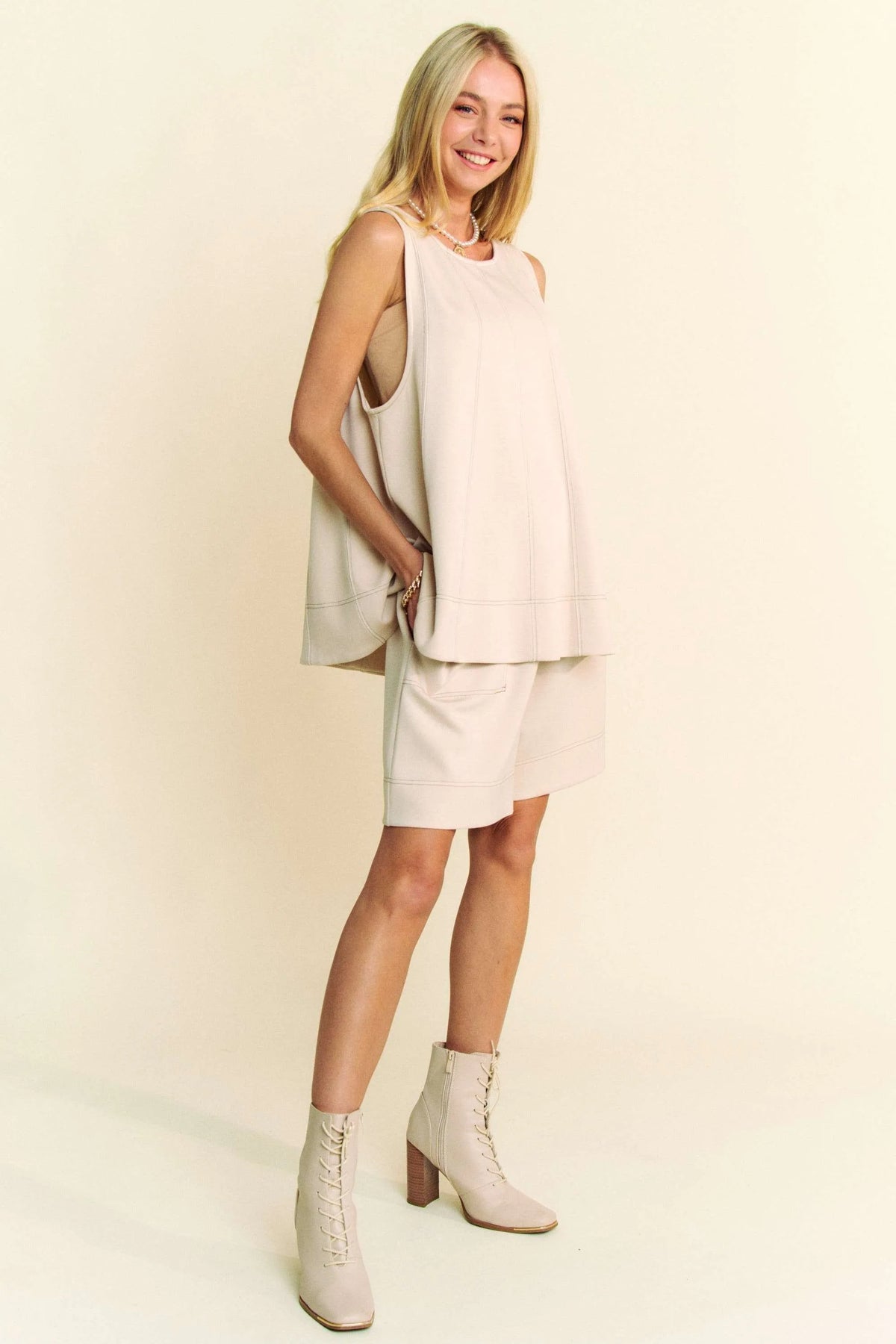 Davi & Dani Contrast Seam Top and Short Set - Lilixa.store