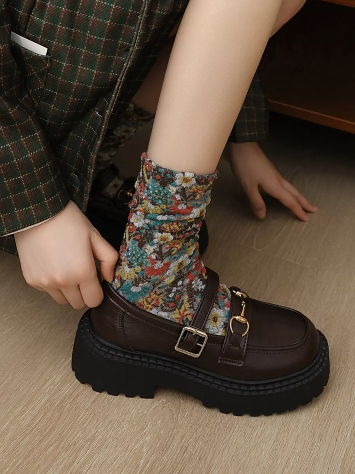 Floral Jacquard Textured Crew Socks Set