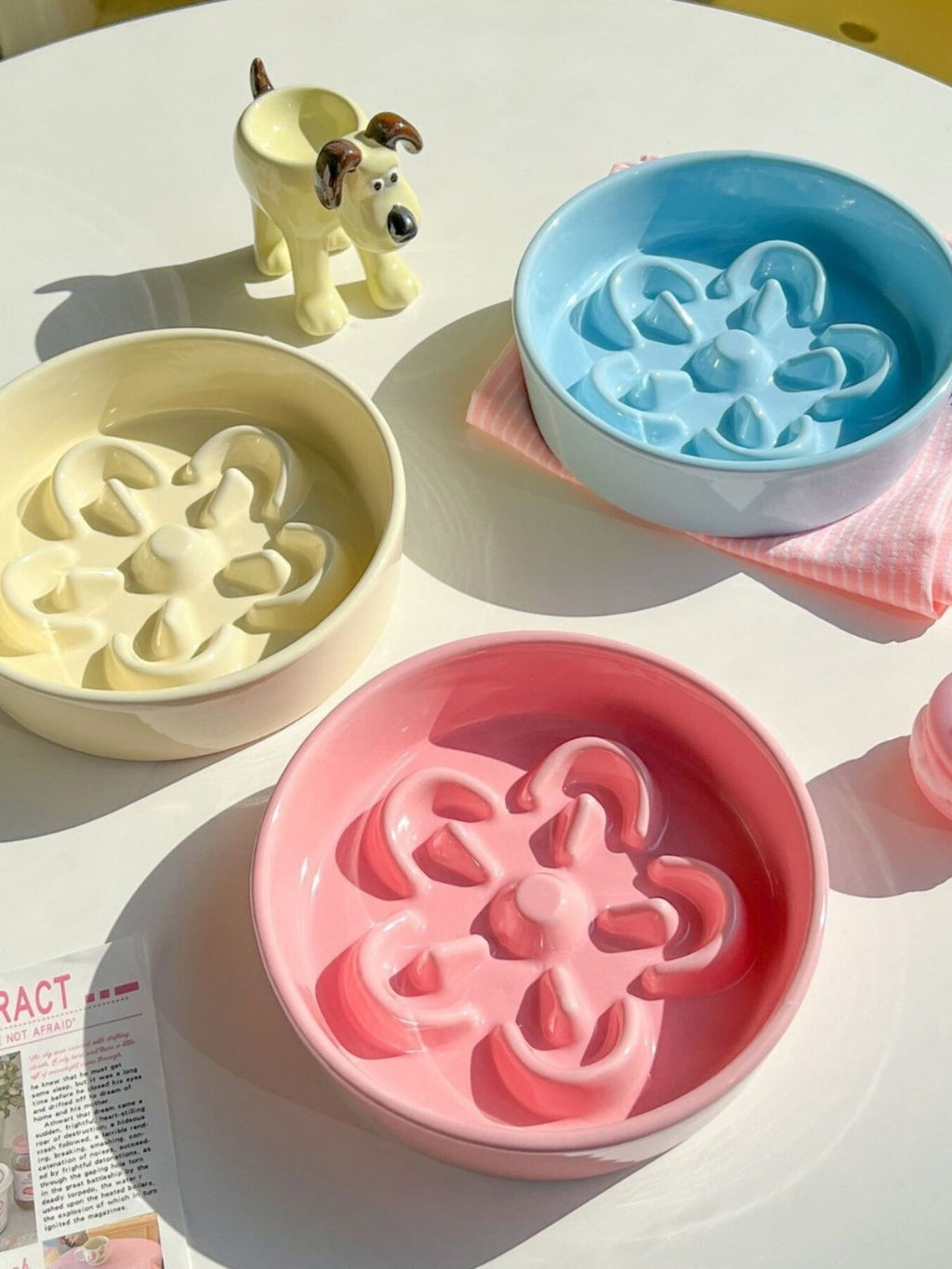 Flower-Shaped Slow Feeder Pet Bowl - Lilixa.store