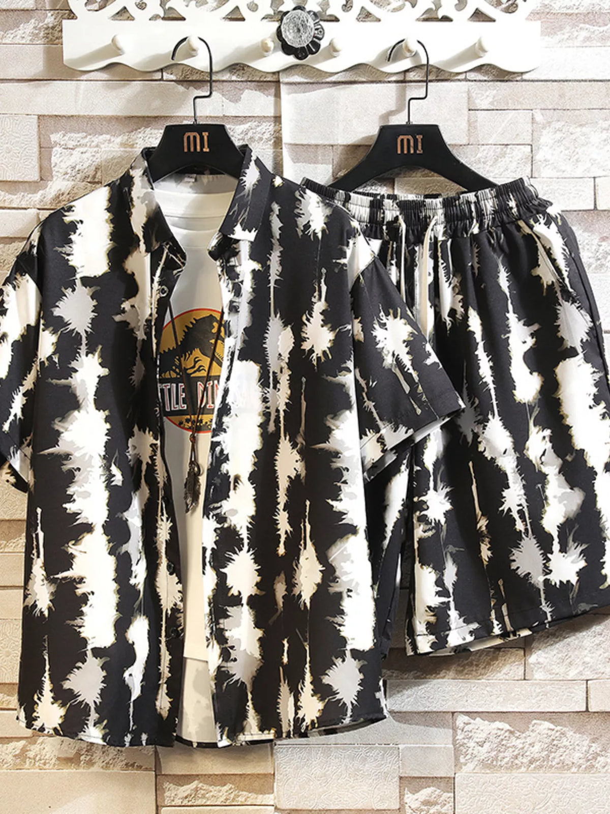 Men's Printed Button Up Shirt and Shorts Set in Black