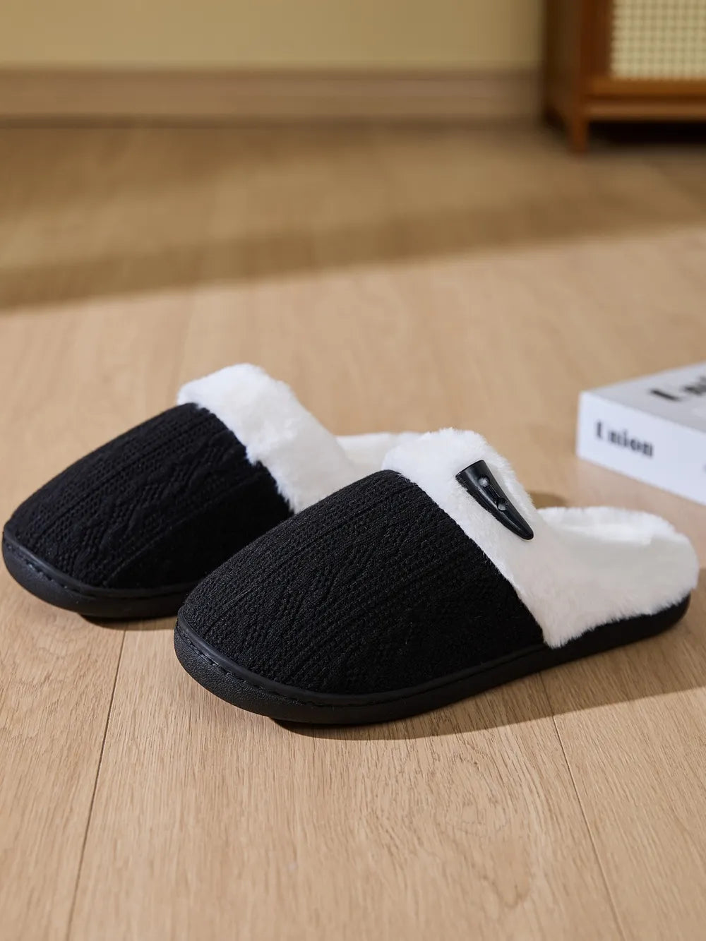 Horn Buckle Furry Texture Flat Slippers - Lilixa.store